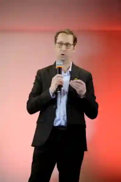 Intervenant en plein discours