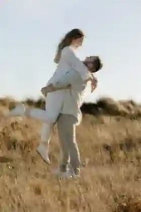 Un moment joyeux capté en lumière naturelle, Valras